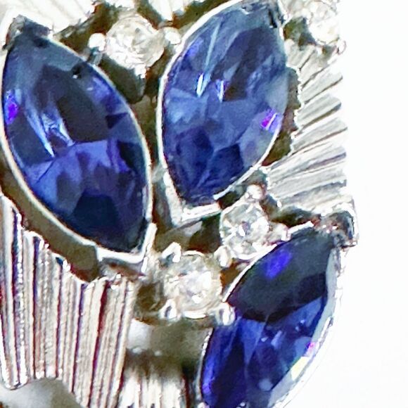 Crown Trafari  silvertone deep blue sapphire crystal bracelet - Picture 7 of 13